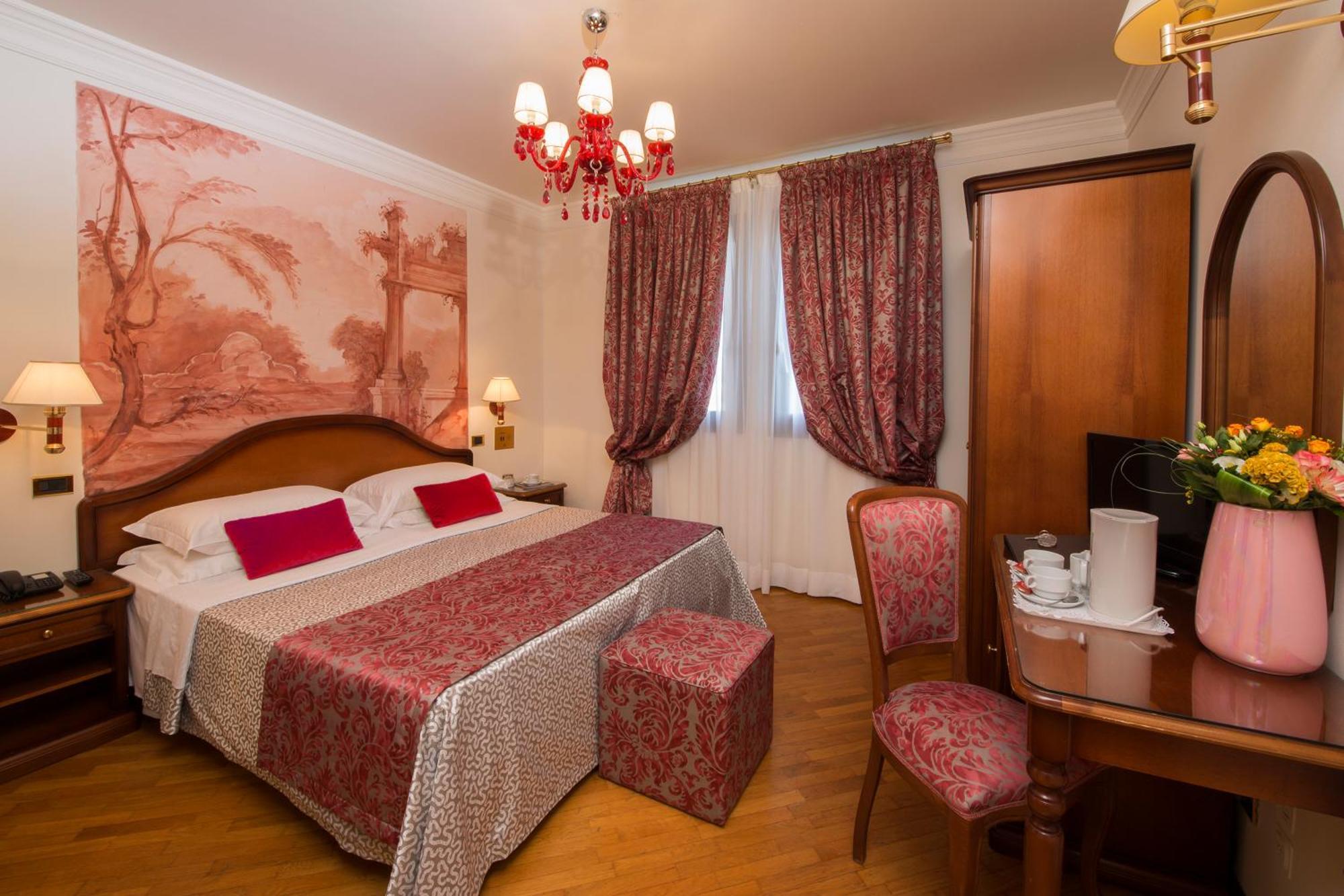 Standard Double Room,737078656:JPEG